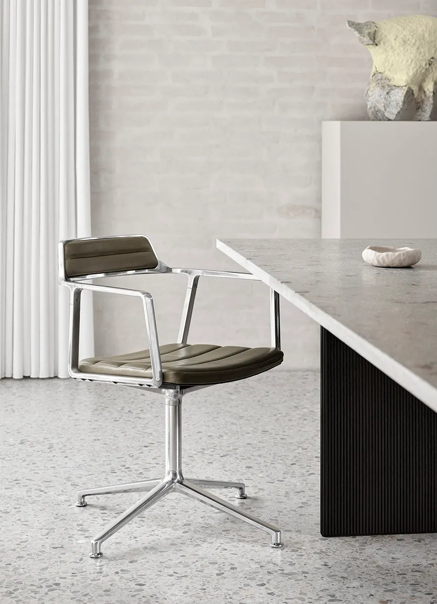 VIPP452 Swivel Chair, bosco grøn læder fra Vipp