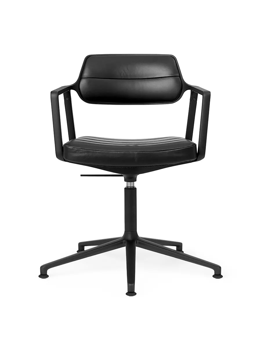VIPP453 Swivel+ Chair m/sort stel, sort læder fra Vipp - 1 - Jacobsen Plus