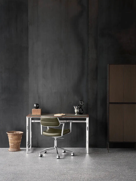 VIPP453 Swivel+ Chair m/hjul, sort læder fra Vipp - 2 - Jacobsen Plus