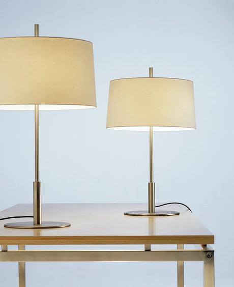 Diana Menor Bordlampe fra Santa and Cole - White - Jacobsen Plus