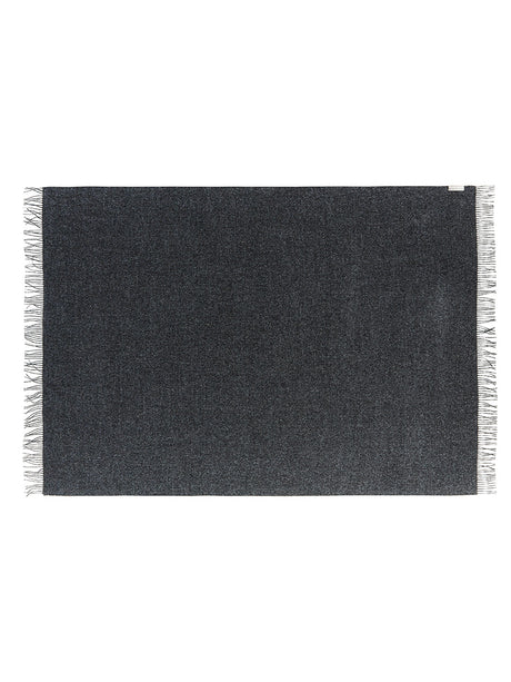 Arequipa Plaid, dark grey fra Silkeborg Uldspinderi - 2 - Jacobsen Plus