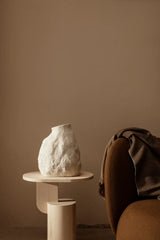 Vulca Medium vase, Off-white Stone fra Ferm Living - 3 - Jacobsen Plus