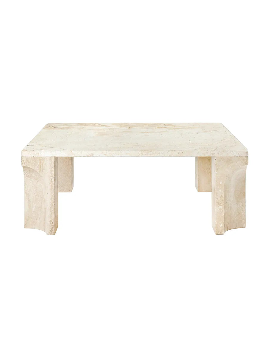 Doric Coffee Table 80 x 80 cm, Neutral White Travertine fra GUBI