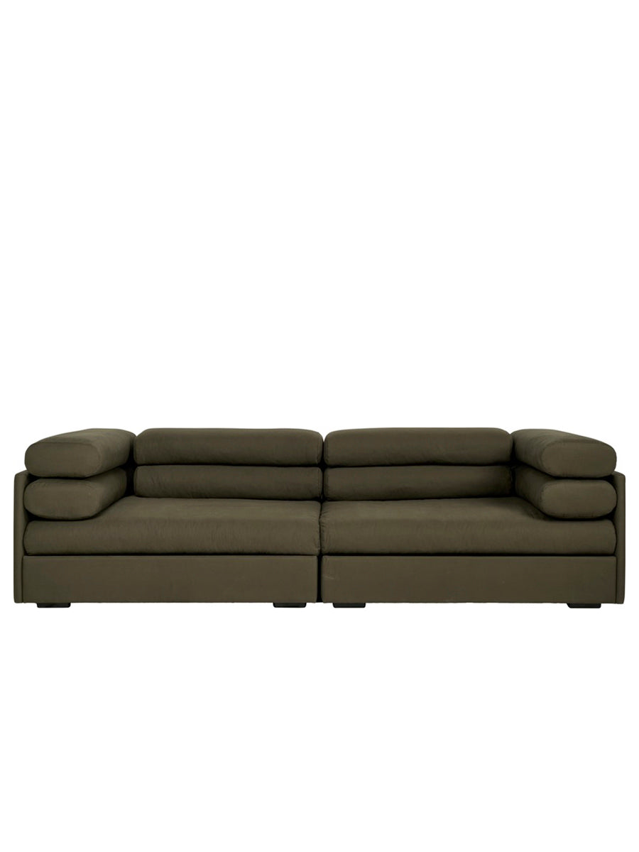 Elogio Sofa, 3-seater fra GUBI - Reales 003 - Jacobsen Plus