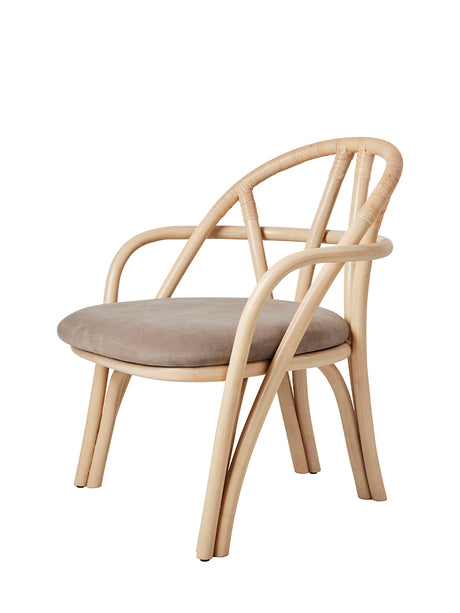Bistra Lounge Chair fra GUBI - Natural Lacquered Rattan / Fustagno 002 - Jacobsen Plus