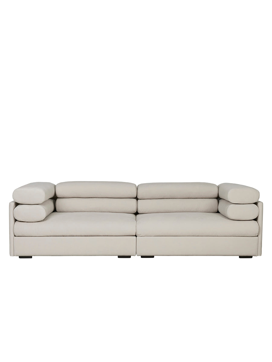 Elogio Sofa, 3-seater fra GUBI - Fustagno 001 - Jacobsen Plus