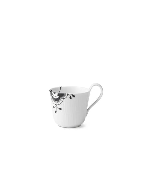 Royal Copenhagen Sort Mega Riflet, højhankskop 33 cl - 1 - Jacobsen Plus