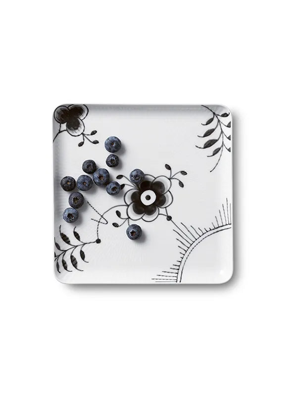 Royal Copenhagen Sort Mega Riflet, firkantet tallerken 20 cm