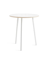 Loop Stand Round Table fra Hay - Hvid laminat / Pulverlakeret stål - hvid / Ø: 90 x H: 97 - High table - Jacobsen Plus