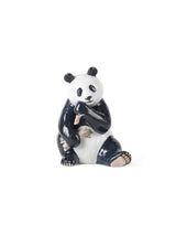Royal Copenhagen Figurine Panda, spisende 18 cm - 1 - Jacobsen Plus