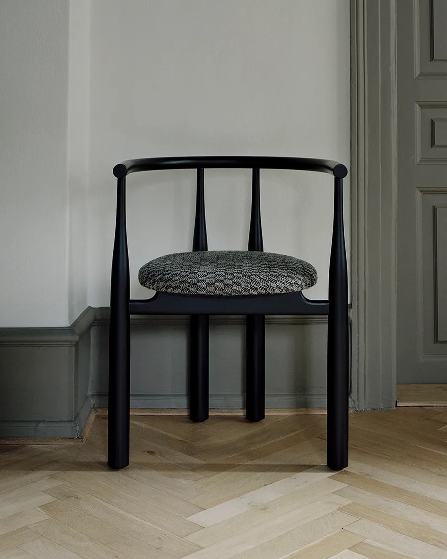 Bukowski Chair, sort fra New Works - 3 - Jacobsen Plus