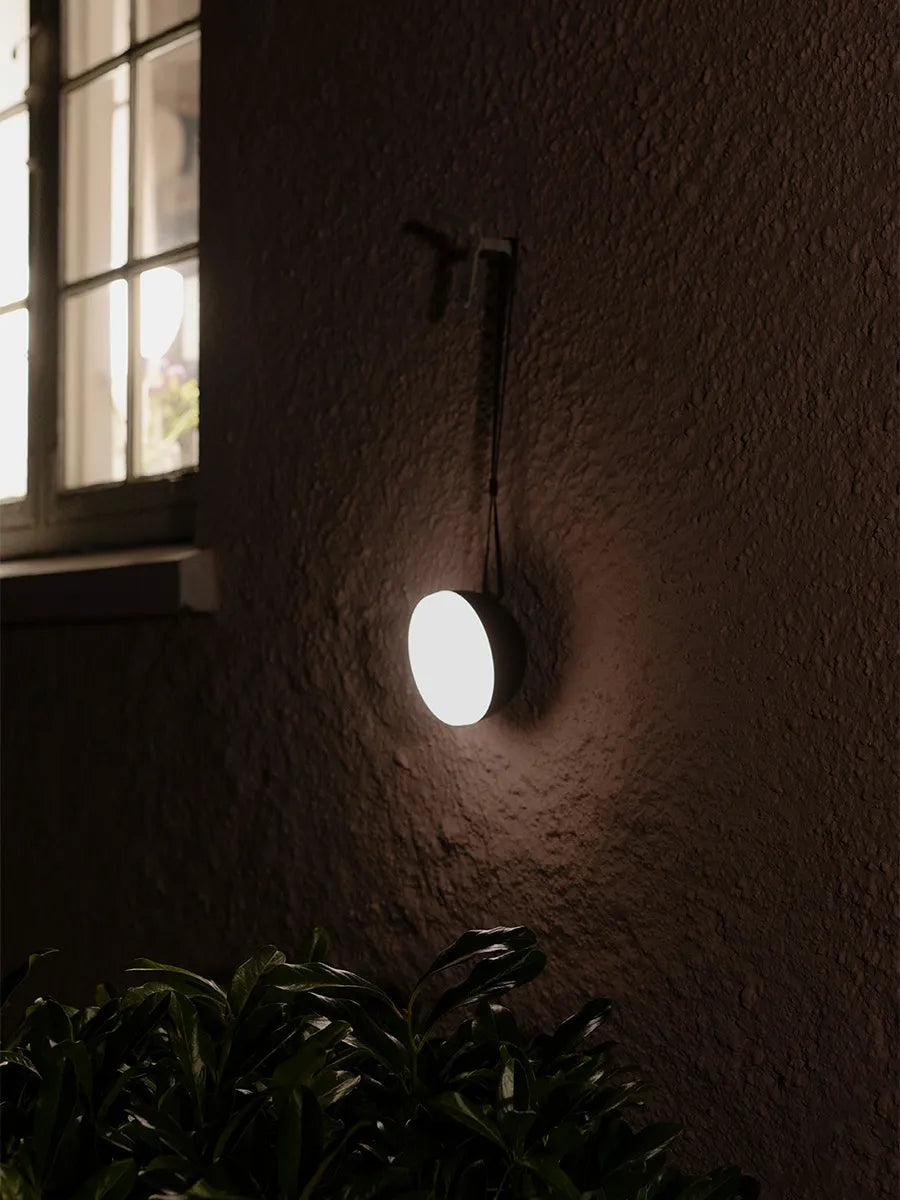 Sphere Adventure Light, dark bronze fra New Works