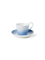 Royal Copenhagen Iris, Højhankskop med underkop 25 cl, Blå - 1 - Jacobsen Plus