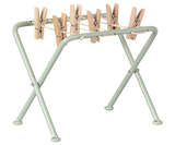 Miniature tørrestativ med tøjklemmer fra Maileg - 1 - Jacobsen Plus