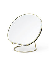Pond Table Mirror, Brass fra Ferm Living - 1 - Jacobsen Plus