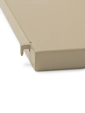 Punctual - Solid Metal Shelf fra Ferm Living - Light grey - Jacobsen Plus