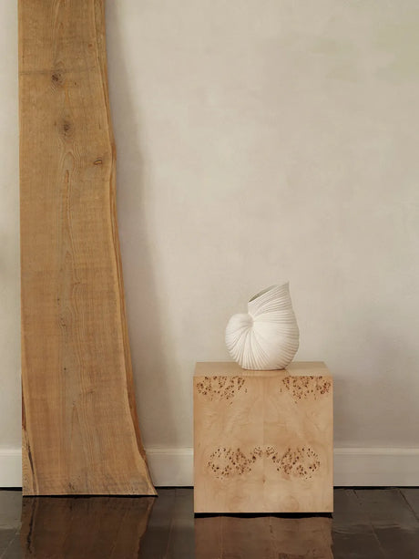 Burl Cube Side Table fra Ferm Living - 2 - Jacobsen Plus