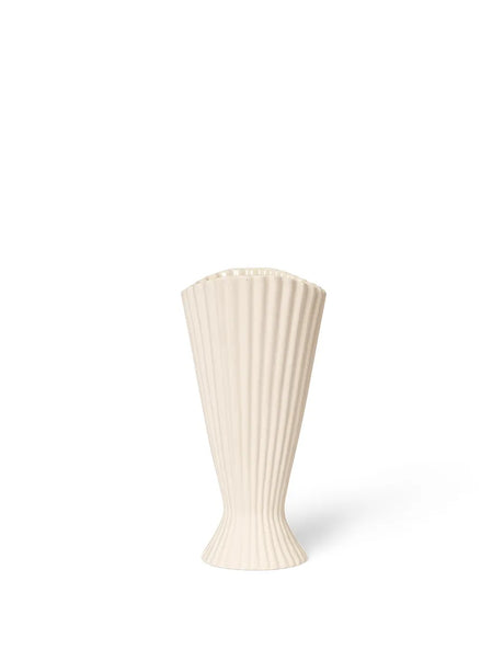 Fountain Vase 20 fra Ferm Living - 1 - Jacobsen Plus