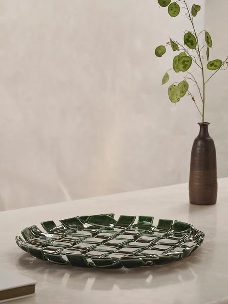 Plait Platter fra Ferm Living - Emerald green - Jacobsen Plus