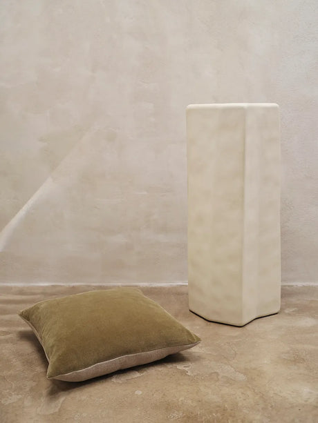 Senti Cushion fra Ferm Living - Khaki - Jacobsen Plus