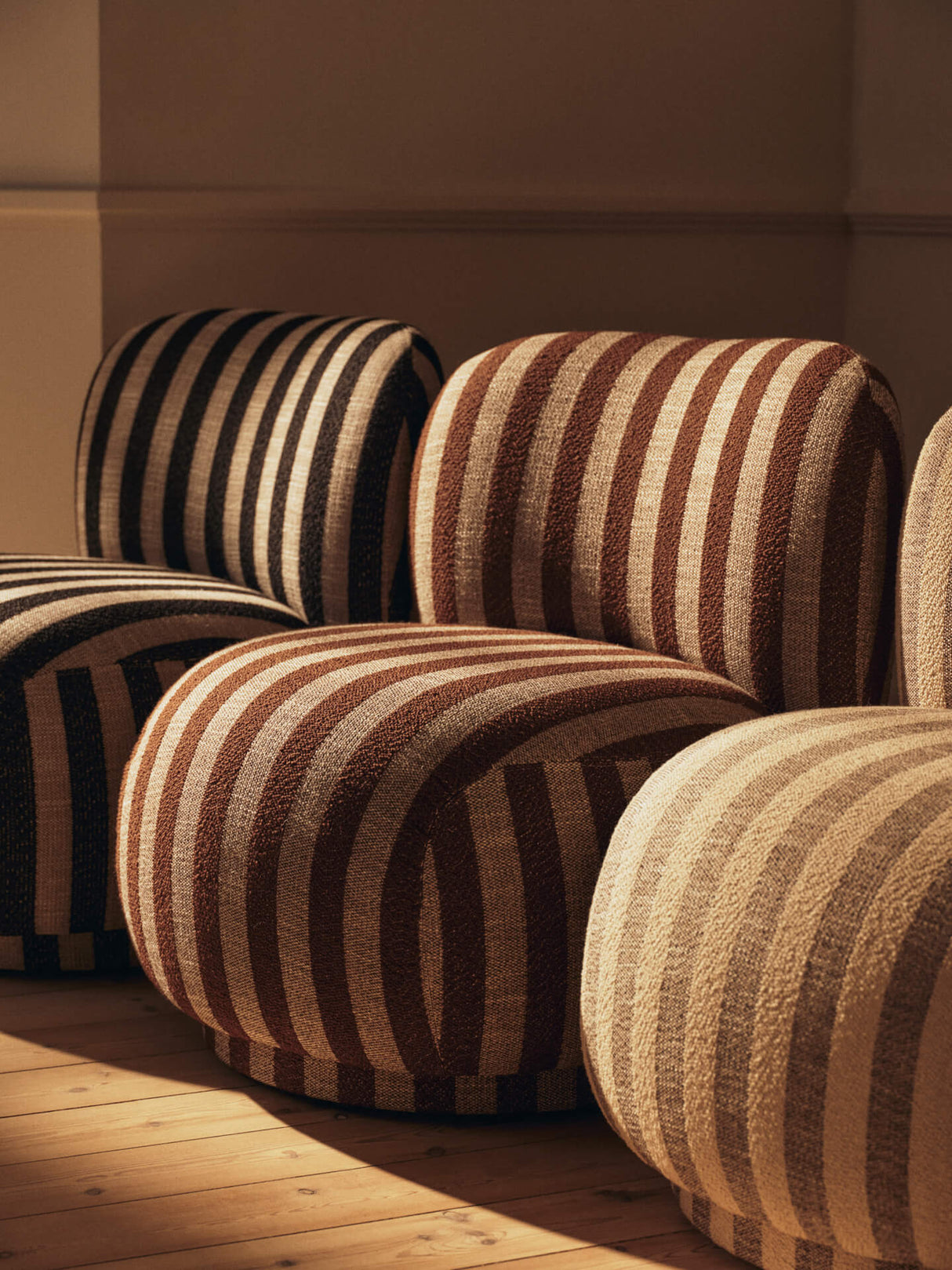 Rico Lounge Chair Piccolo fra Ferm Living - 2 - Jacobsen Plus
