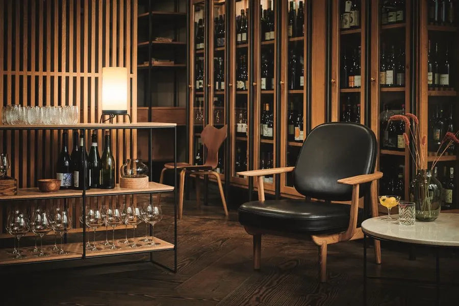 Fred Lænestol, valnødfarvet eg fra Fritz Hansen