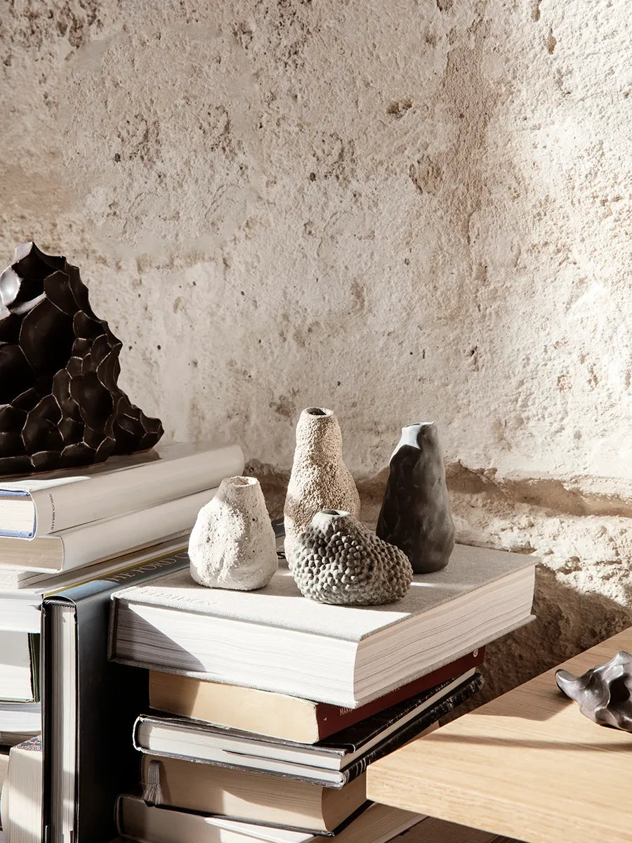 Vulca Mini Vase, Off-white stone fra Ferm Living - 4 - Jacobsen Plus