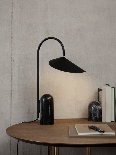 Arum bordlampe fra Ferm Living - 1 - Jacobsen Plus