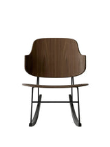 The Penguin Rocking Chair, Finer fra Audo Copenhagen - Walnut - Jacobsen Plus
