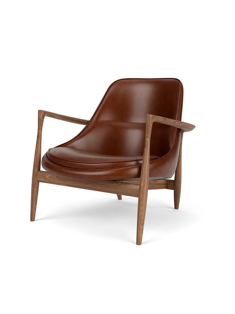 Elizabeth Lounge Chair fra Audo Copenhagen - Valnød - Dakar 0329 - Jacobsen Plus