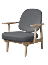 Fred Lænestol, lakeret eg fra Fritz Hansen - Christianshavn / LIGHT GREY (1171) - Jacobsen Plus