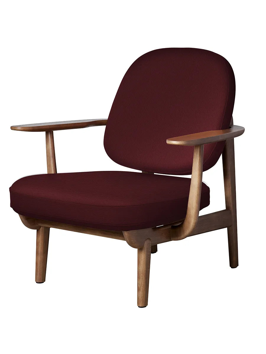 Fred Lænestol, valnødfarvet eg fra Fritz Hansen