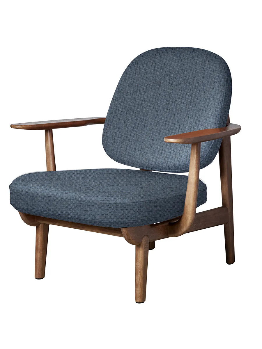 Fred Lænestol, valnødfarvet eg fra Fritz Hansen