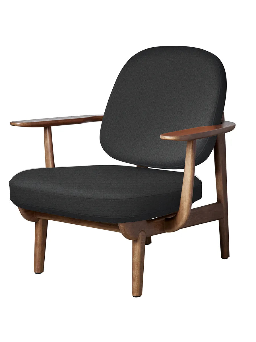 Fred Lænestol, valnødfarvet eg fra Fritz Hansen