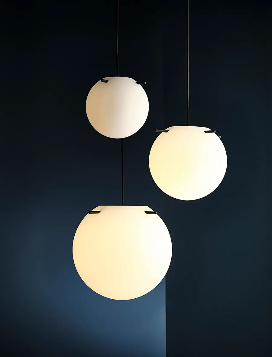 Koi Pendel, white/black Ø25 fra Frandsen - 2 - Jacobsen Plus