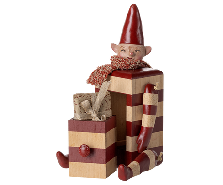 Skuffenisse – Elf with Drawer, rød fra Maileg - 2 - Jacobsen Plus