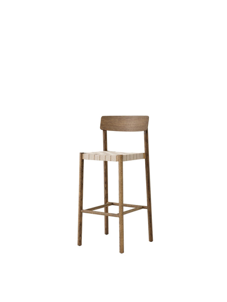 Betty TK15 Bar Chair fra &Tradition - Røget eg med natur flet - Jacobsen Plus