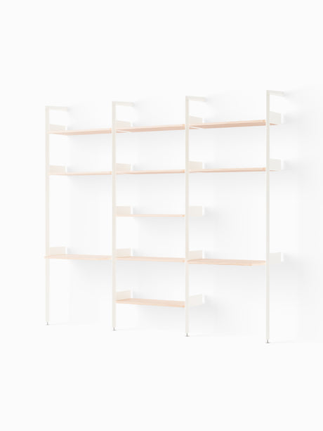 Rombe, Configuration I fra &Tradition - Alabaster w. Lacquered Oak shelves - Jacobsen Plus