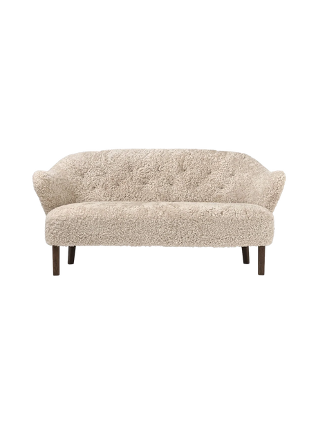 Ingeborg Sofa fra Audo Copenhagen - Fåreskind / Moonlight / Røget eg - Jacobsen Plus