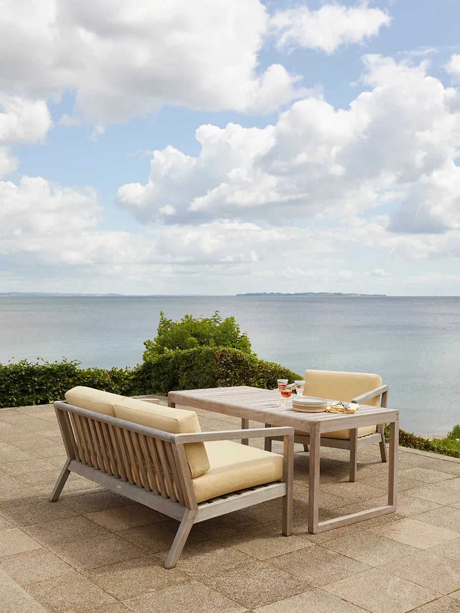 Skagerak Virkelyst 2 pers. Sofa, Honey Yellow fra Fritz Hansen