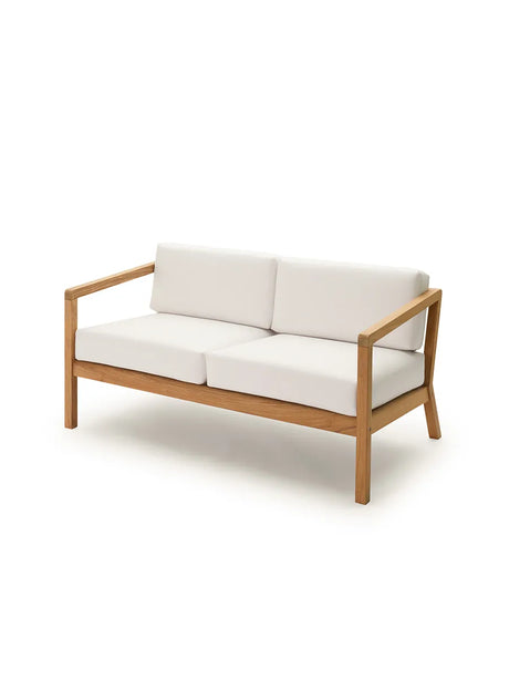 Skagerak Virkelyst 2 pers. Sofa, White fra Fritz Hansen - 1 - Jacobsen Plus