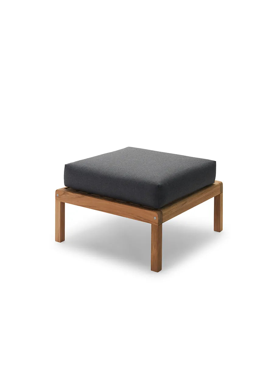 Skagerak Virkelyst Puf, Charcoal fra Fritz Hansen - 1 - Jacobsen Plus