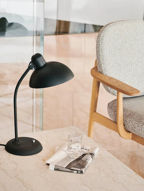 Kaiser Idell Bordlampe, kipbar fra Fritz Hansen - Matsort - Jacobsen Plus
