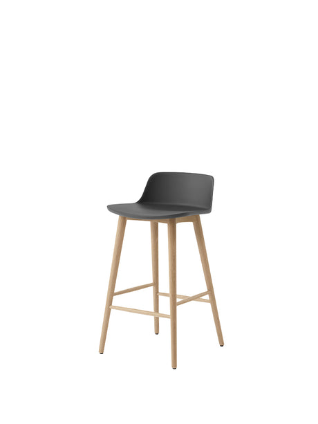 Rely HW118 counter stool, oak fra &Tradition - Stone Grey - Jacobsen Plus