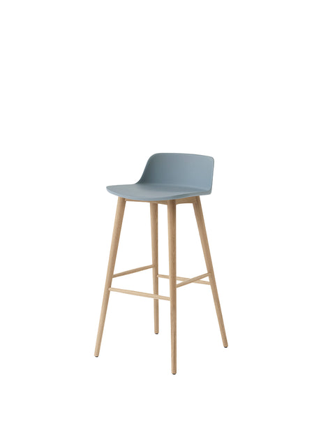 Rely HW123 bar stool, oak fra &Tradition - Light Blue - Jacobsen Plus