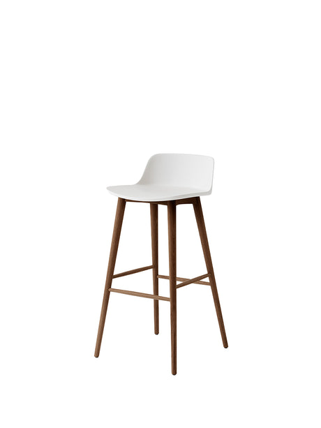 Rely HW123 bar stool, walnut fra &Tradition - White - Jacobsen Plus