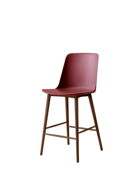 Rely HW128 Counter Chair, walnut fra &Tradition - Red Brown - Jacobsen Plus