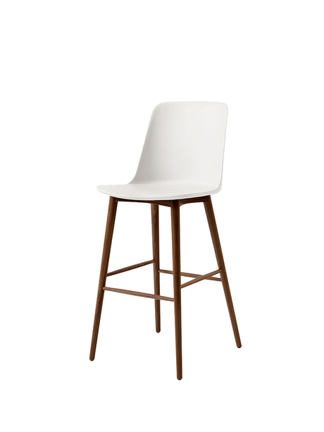 Rely HW133 Bar Chair, walnut fra &Tradition - White - Jacobsen Plus