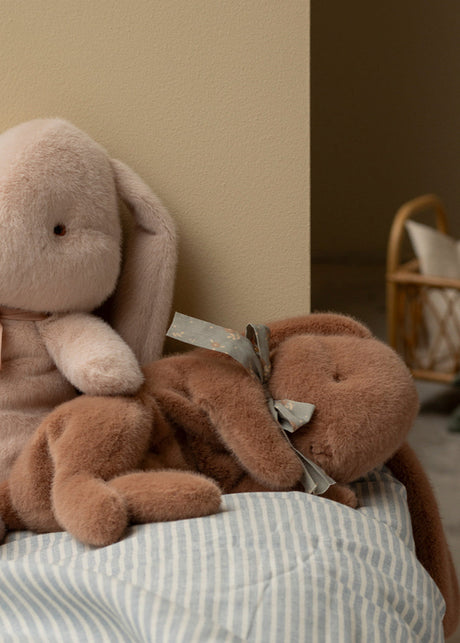 Small Sovende Plyskanin, Varm Brun fra Maileg - 2 - Jacobsen Plus