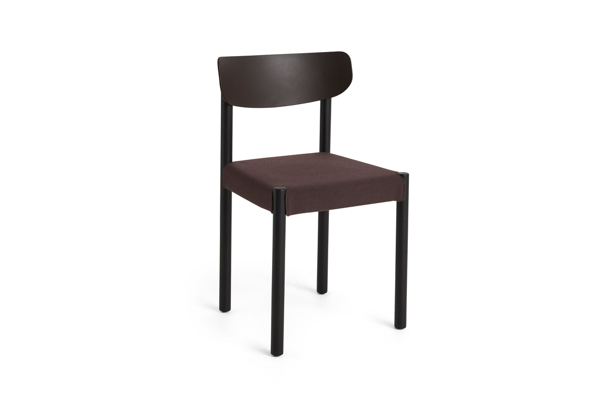 Pack Chair 11, sortlakeret eg fra Hay - Sæde: Steelcut 695 - Ryglæn: Graphite Brown - Jacobsen Plus